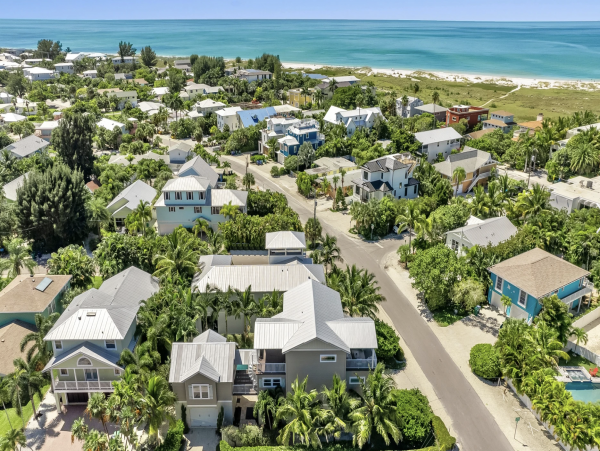 Anna Maria 4 Bedroom Pool Home Home Short Walk to Beach